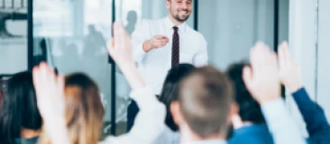 4. Szkolenia. Więcej pewności, lepsza sprzedaż.